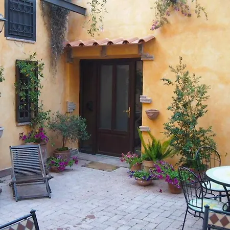 La Piazzetta Di *